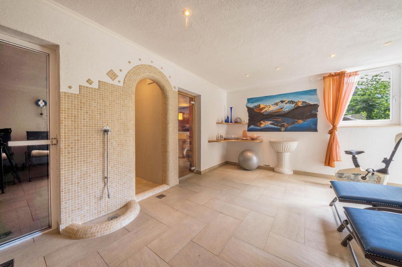 Haus Hubertus - Fewo 5 San Leonardo in Passiria Dış mekan fotoğraf